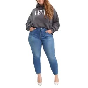 LEVI’S Wedgie Skinny Jeans High Rise Raw Hem